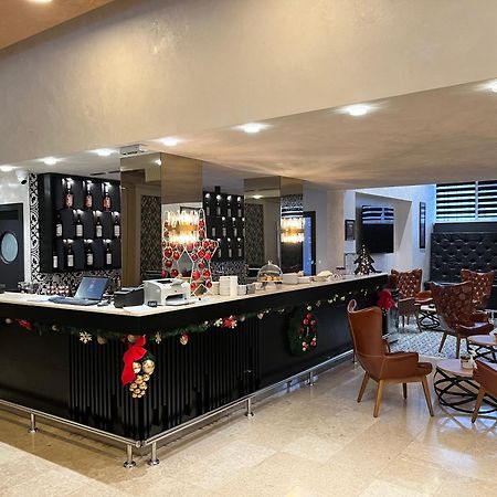Hotel Monogram Park Ruma Extérieur photo