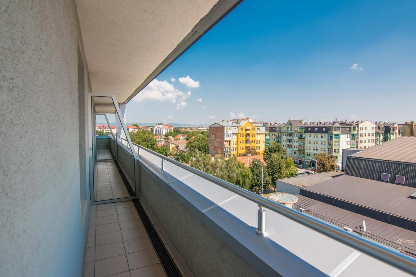 Hotel Monogram Park Ruma Extérieur photo